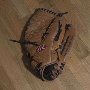 Rawlings Brown Leather Baseball Glove